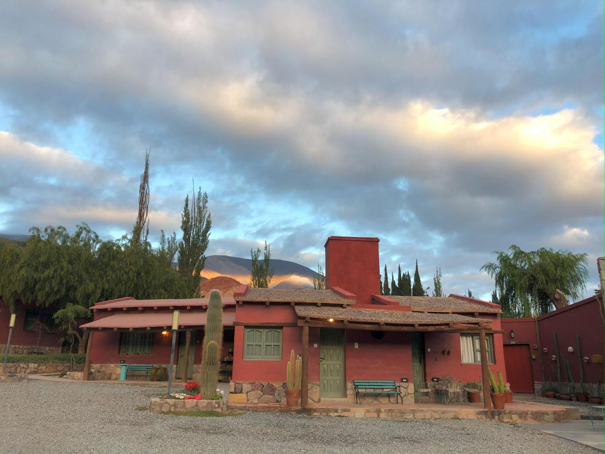 Posta De Purmamarca Bed & Breakfast Exterior photo