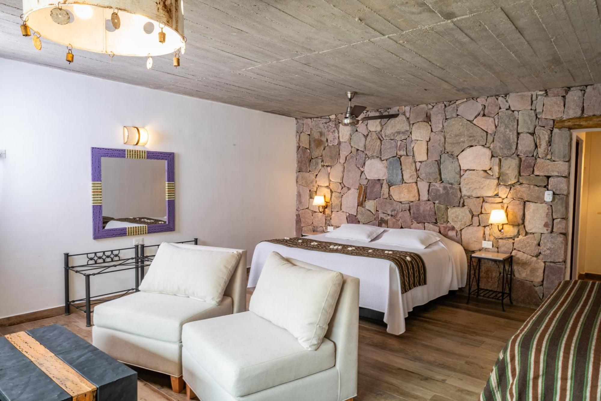 Posta De Purmamarca Bed & Breakfast Exterior photo